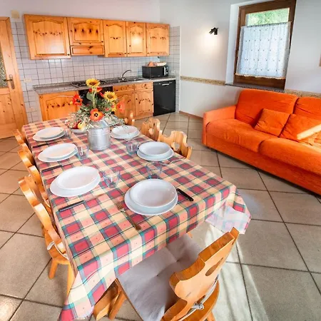 Appartamenti Casavacanzepejo Cogolo Exterior photo