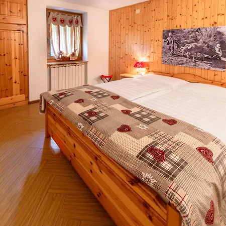 Appartamenti Casavacanzepejo Cogolo Room photo