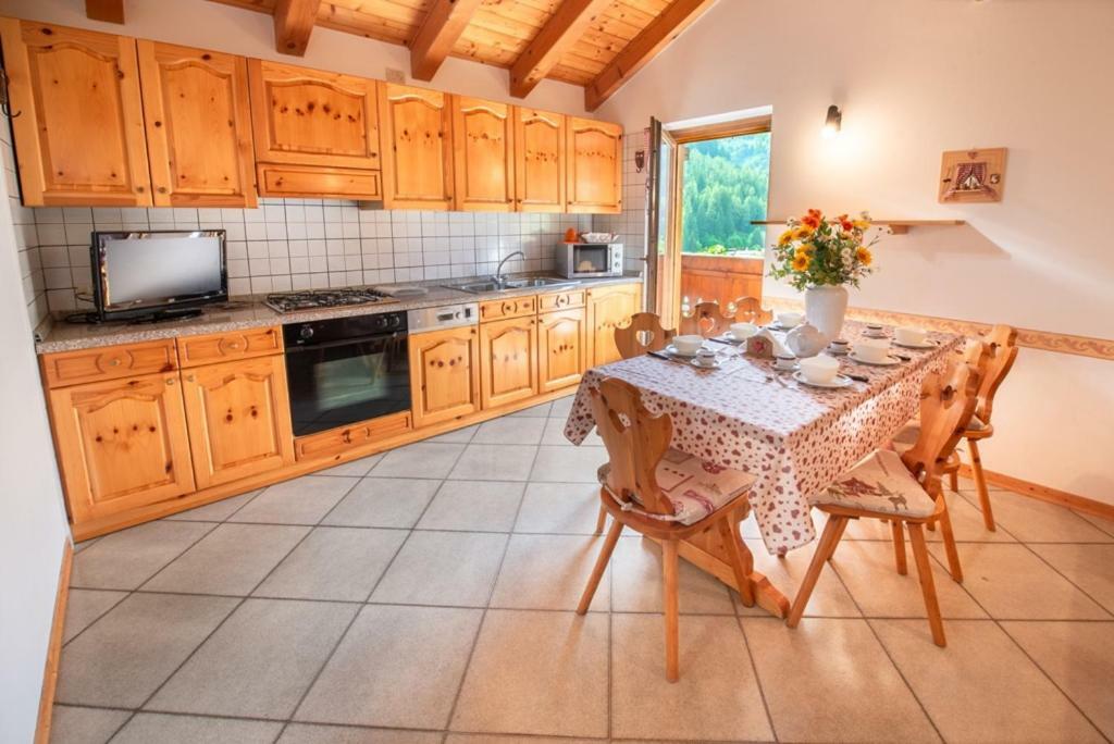 Apartamento Casavacanzepejo Cogolo